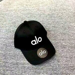 Alo Unisex District trucker hat with Classic Cap Embroidered Logo